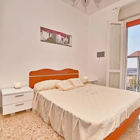 Daire Maria Padenghe sul Garda